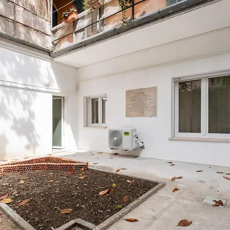 Oasi Rinascimentale Con Giardino In Centro Appartamento *