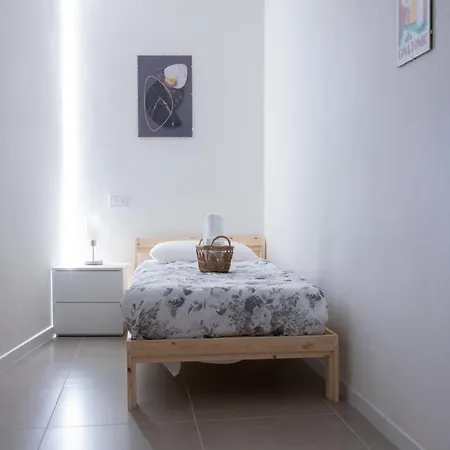 Apartment Oasi Rinascimentale Con Giardino In Centro Ferrara