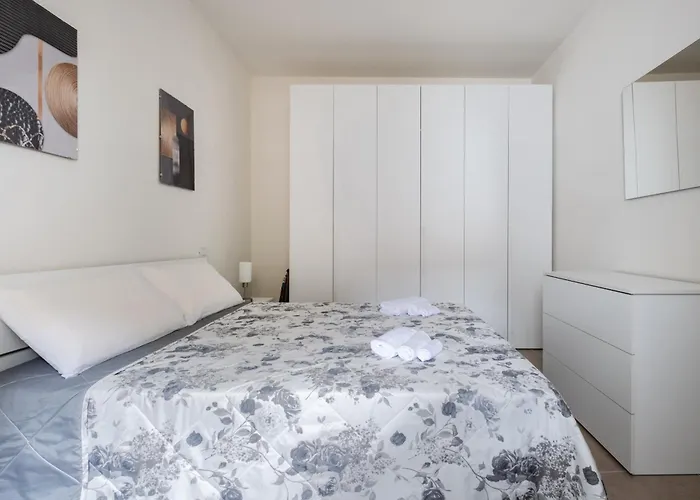 아파트 Oasi Rinascimentale Con Giardino In Centro